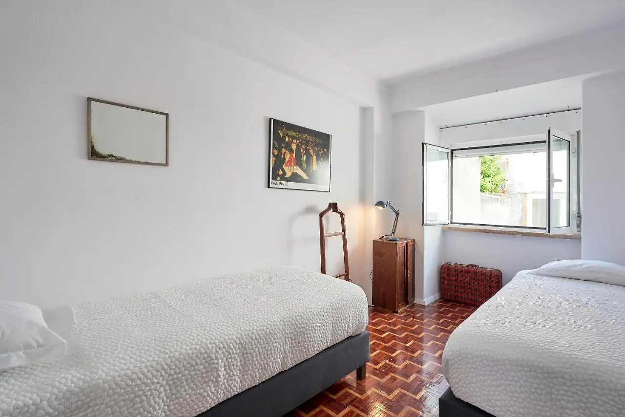 The Modest Apartamento Lisboa