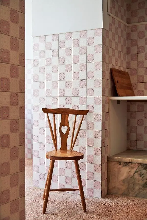 The Modest Apartamento Lisboa